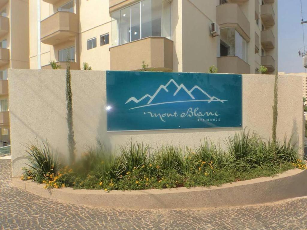 Flat 111 Mont Blanc Caldas Novas Leia Atentamente O Anuncio Eksteriør bilde